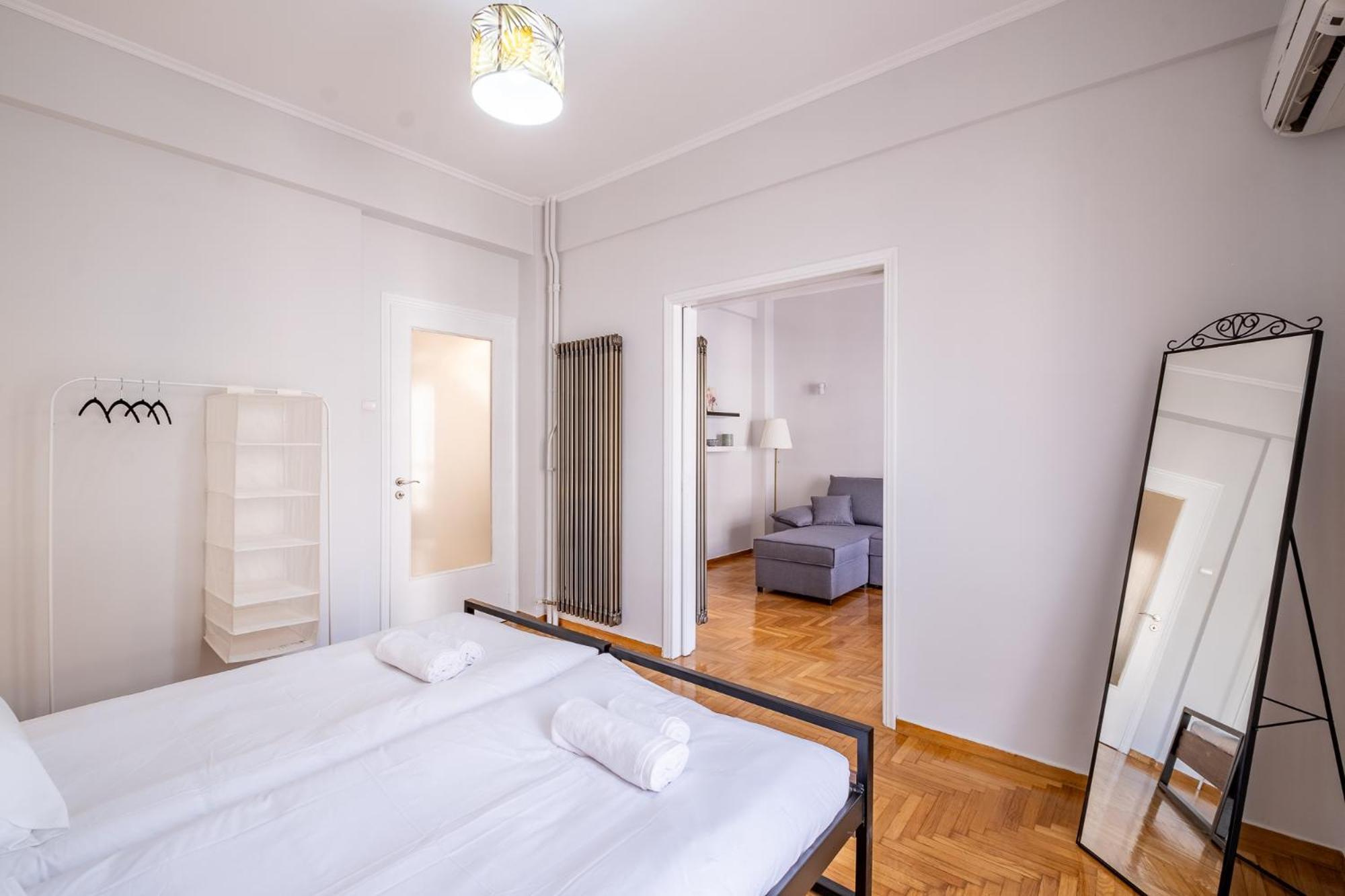Lovely And Modern 3Bd Apartment Close To Ampelokipoi Metro 雅典 外观 照片